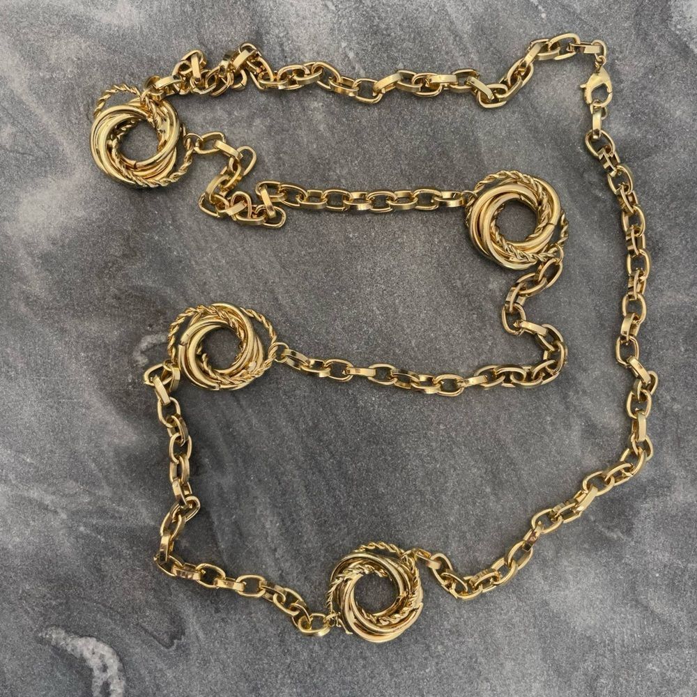Vintage Gold-Tone Link Necklace with Twisted Ring Accents